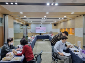 충남창"경제혁신센터, 2022 하반기 로컬크리에이터 갤러리아백화점 아름드리 입점 품평회 참가 기업 모집